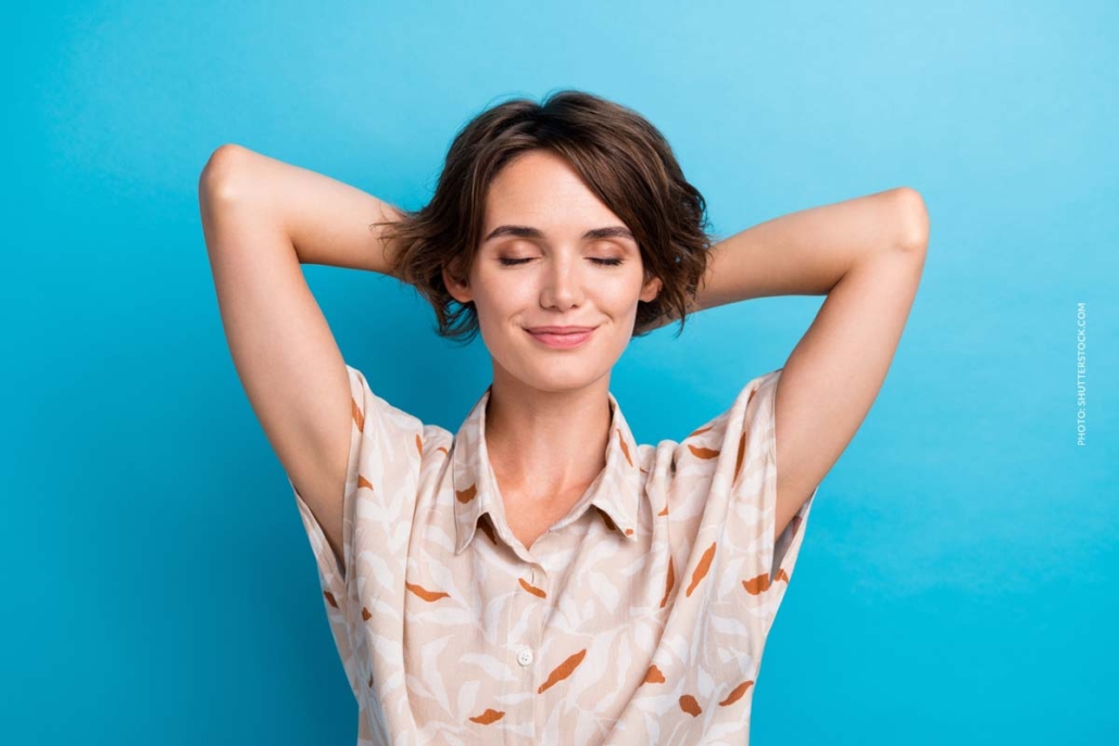 medizinisches-cannabis-lieferung-studio-berlin-blau-neue-patientin-club